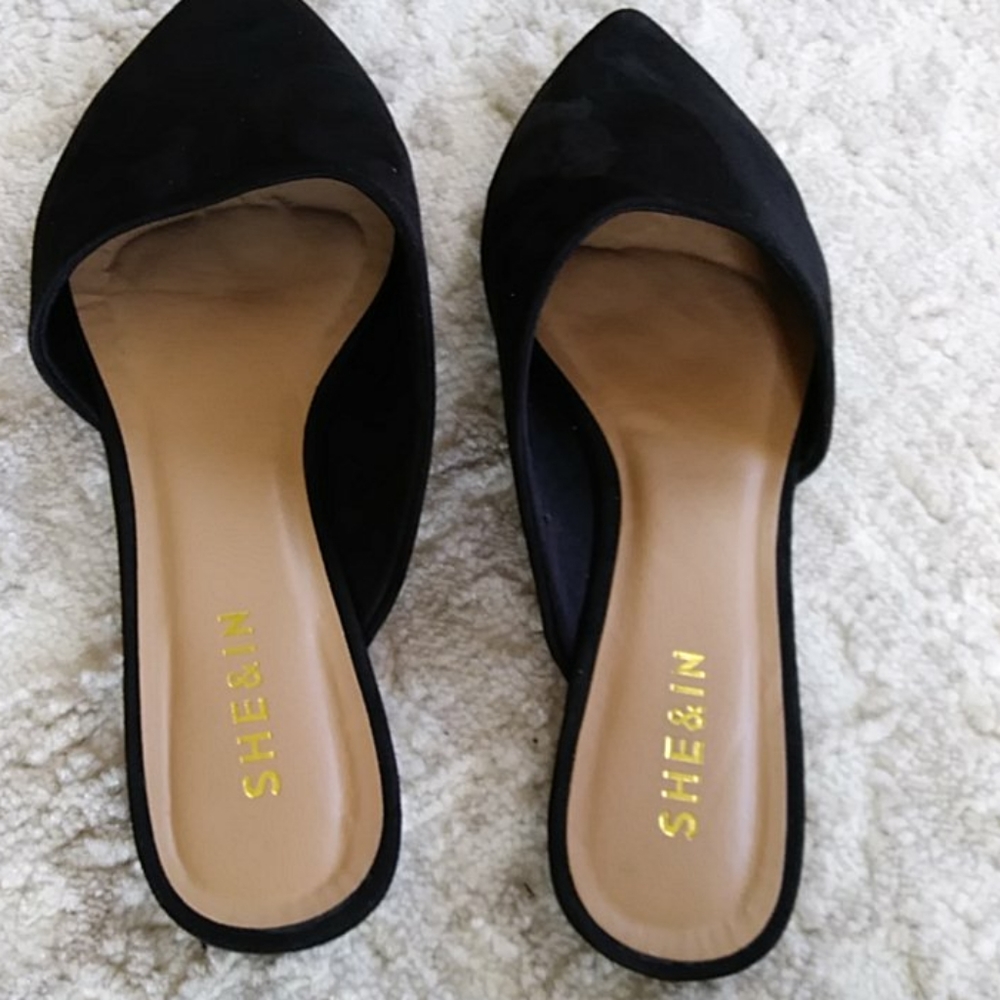 She & In Pointed Toe Slider Flats Size 7 - Picture 7 of 10